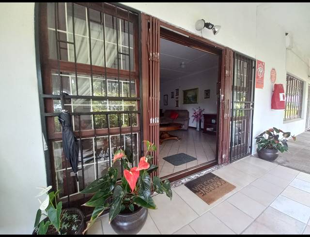2 BEDROOM SECTIONAL TITLE FOR SALE IN UMTENTWENI